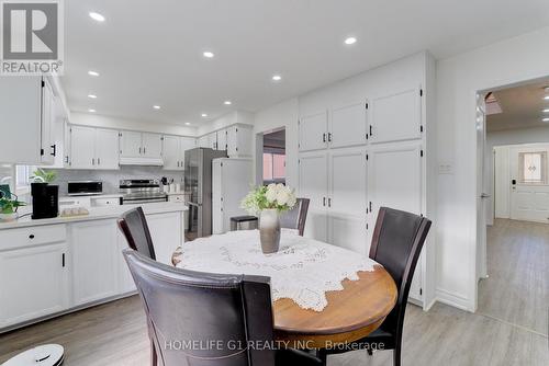 1695 Major Oaks Road, Pickering, ON - Indoor Photo Showing Dining Room