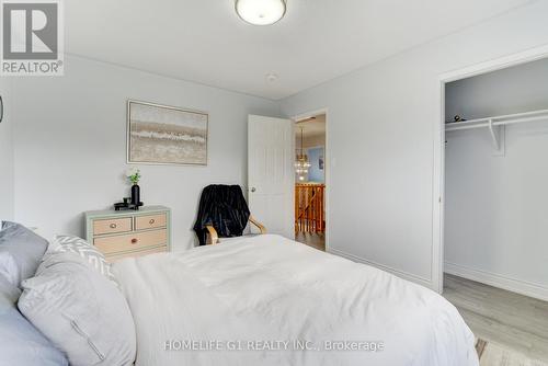 1695 Major Oaks Road, Pickering, ON - Indoor Photo Showing Bedroom