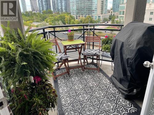 516 - 245 Dalesford Road, Toronto, ON - Outdoor