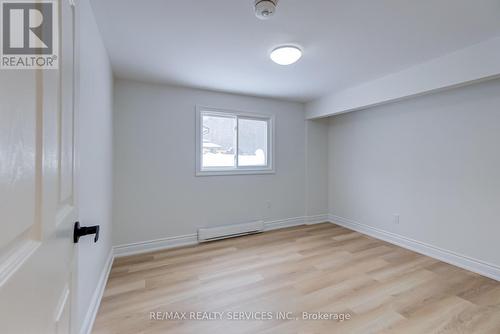 7826 Lake Jospeh Road, Georgian Bay, ON - Indoor Photo Showing Other Room