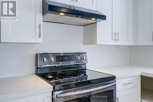 7826 Lake Jospeh Road, Georgian Bay, ON - Indoor Photo Showing Kitchen