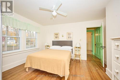 1033 Firelane 1 Road, Port Colborne (Sherkston), ON - Indoor Photo Showing Bedroom