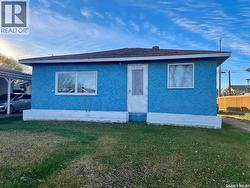 303 1st STREET W  Meadow Lake, SK S9X 1Y5