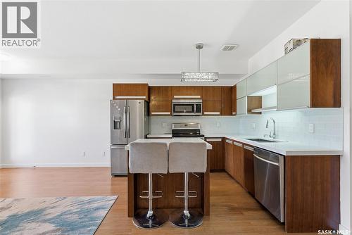 1806 1015 Patrick Crescent, Saskatoon, SK - Indoor Photo Showing Kitchen With Stainless Steel Kitchen