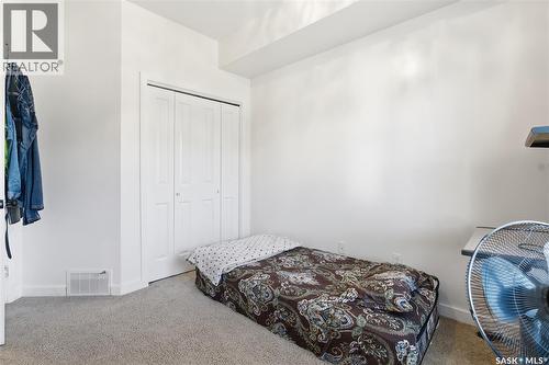 1806 1015 Patrick Crescent, Saskatoon, SK - Indoor Photo Showing Bedroom