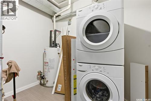 1806 1015 Patrick Crescent, Saskatoon, SK - Indoor Photo Showing Laundry Room