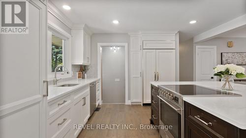 75 Pusey Boulevard, Brantford, ON - Indoor Photo Showing Kitchen