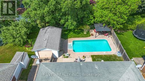 75 Pusey Boulevard, Brantford, ON - Outdoor With In Ground Pool