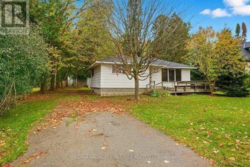 32 Station Road, Georgina, ON - Outdoor