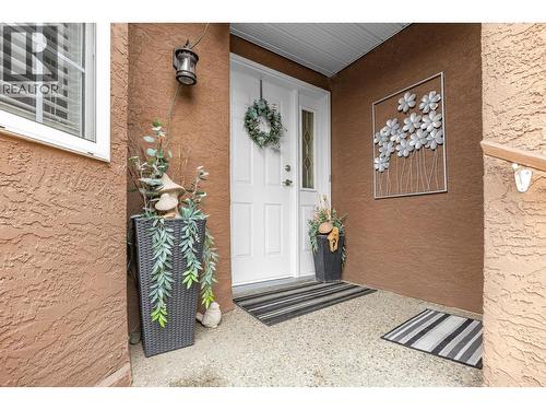 535 Glenmeadows Road Unit# 33, Kelowna, BC - Outdoor With Exterior