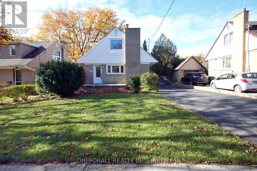 10 Esmond Crescent, Toronto, ON - Outdoor