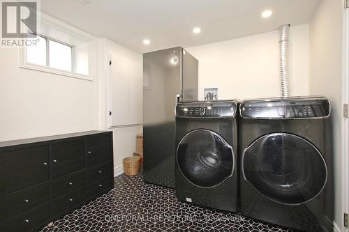 10 Esmond Crescent, Toronto, ON - Indoor Photo Showing Laundry Room