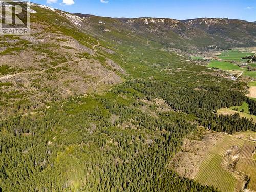 3221 Edes Road, Salmon Arm, BC 