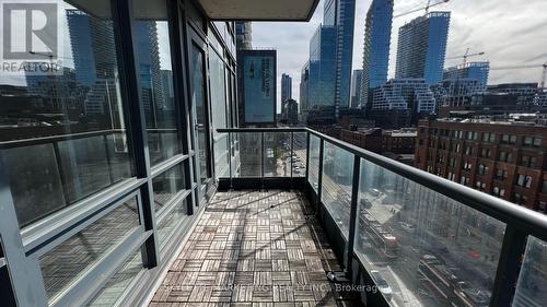 911 - 438 King Street W, Toronto, ON - Outdoor