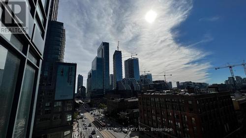 911 - 438 King Street W, Toronto, ON - Outdoor