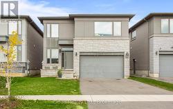 120 BEDROCK DRIVE  Hamilton, ON L8J 0K6