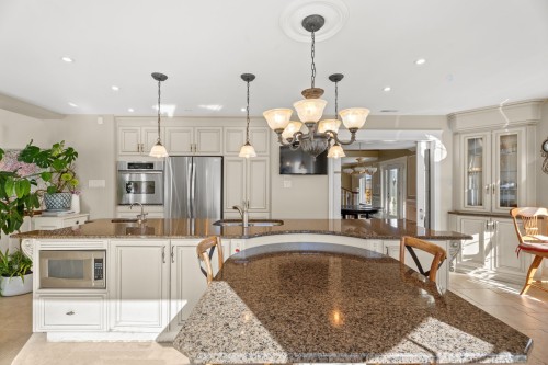 Cuisine - 531 Rue Principale, Saint-Sauveur, QC - Indoor Photo Showing Kitchen With Upgraded Kitchen