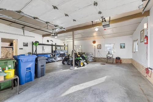 75 Morrison Road, Kimberley, BC - Indoor Photo Showing Garage