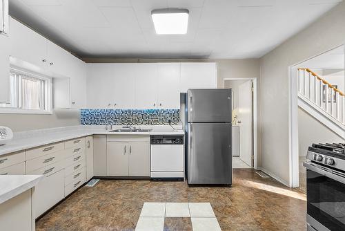 75 Morrison Road, Kimberley, BC - Indoor Photo Showing Kitchen