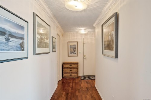 201-640 Montreal St, Victoria, BC - Indoor Photo Showing Other Room