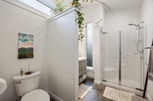 3328 Third St, Cumberland, BC 