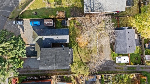 3328 Third St, Cumberland, BC 