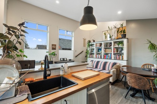 3328 Third St, Cumberland, BC 