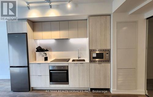 410 - 1 Jarvis Street, Hamilton, ON - Indoor Photo Showing Kitchen