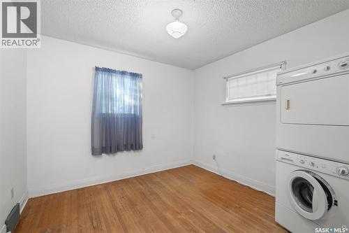 451 9Th Street E, Prince Albert, SK - Indoor Photo Showing Laundry Room