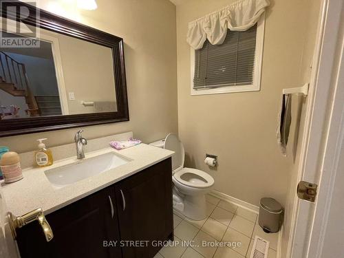 4255 Wakefield Crescent, Mississauga, ON - Indoor Photo Showing Bathroom