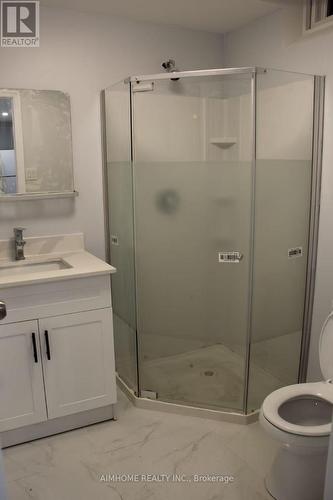 5095 Sunray Drive, Mississauga, ON - Indoor Photo Showing Bathroom