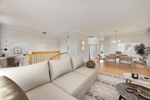 Salon - 9623 Rue Bellerive, Montréal (Mercier/Hochelaga-Maisonneuve), QC - Indoor Photo Showing Living Room