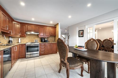 Cuisine - 230 Rue Mirabel, Dollard-Des-Ormeaux, QC - Indoor Photo Showing Kitchen