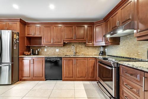 Cuisine - 230 Rue Mirabel, Dollard-Des-Ormeaux, QC - Indoor Photo Showing Kitchen