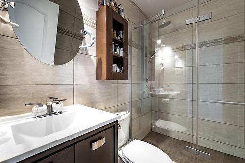 Salle de bains - 230 Rue Mirabel, Dollard-Des-Ormeaux, QC - Indoor Photo Showing Bathroom