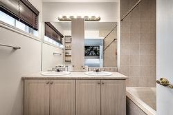 Ensuite bathroom - 