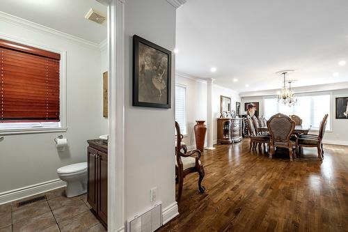 Salon - 230 Rue Mirabel, Dollard-Des-Ormeaux, QC - Indoor