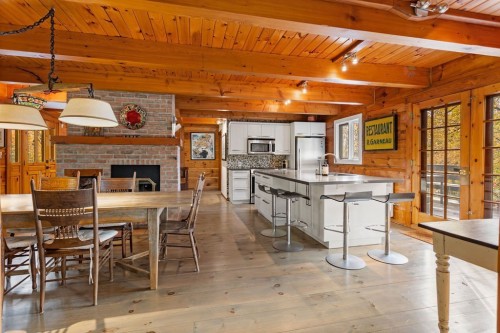 Vue d'ensemble - 236 Mtée Du Val-De-Loire, Saint-Adolphe-D'Howard, QC - Indoor Photo Showing Dining Room