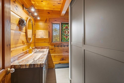 Salle de bains - 236 Mtée Du Val-De-Loire, Saint-Adolphe-D'Howard, QC - Indoor