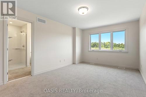 1055 Cope Drive, Ottawa, ON - Indoor Photo Showing Other Room