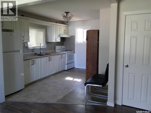 764 Elphinstone Street, Regina, SK - Indoor Photo Showing Kitchen