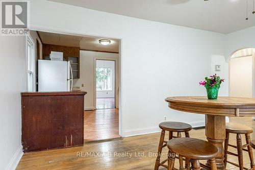 77 Pleasant Drive, Stratford, ON - Indoor Photo Showing Dining Room