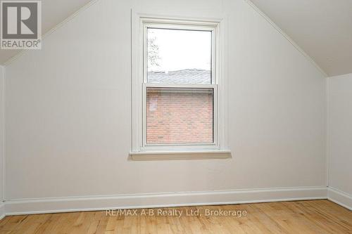 77 Pleasant Drive, Stratford, ON - Indoor Photo Showing Other Room