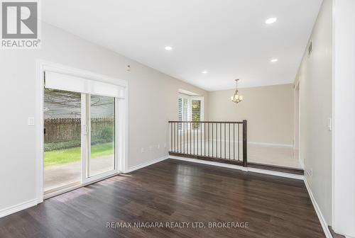 1 - 1616 Pelham Street, Pelham (Fonthill), ON - Indoor Photo Showing Other Room