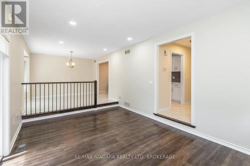 1 - 1616 Pelham Street, Pelham (Fonthill), ON - Indoor Photo Showing Other Room