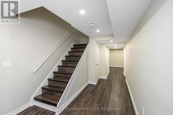 Bedroom 2 - upper level w ensuite - 