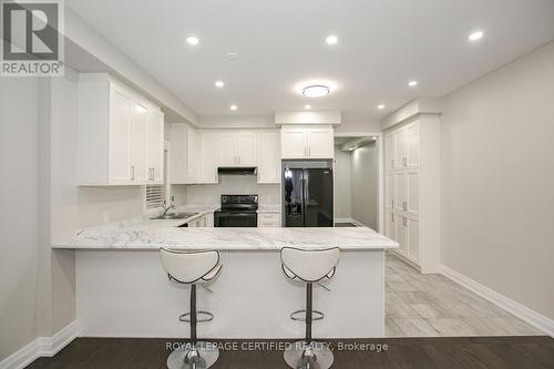 32 Dalbeattie Drive, Brampton, ON - Indoor Photo Showing Kitchen