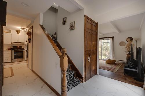 Escalier - 865 Côte St-Gabriel O., Saint-Sauveur, QC - Indoor Photo Showing Other Room
