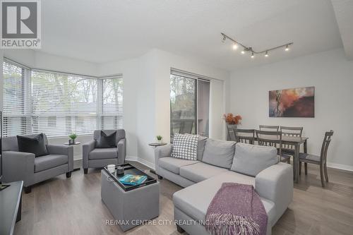 103 - 600 Talbot Street, London East (East F), ON - Indoor Photo Showing Living Room