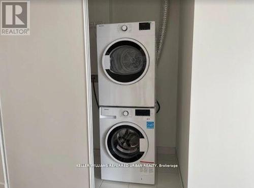 812 - 50 Ordnance Street, Toronto, ON - Indoor Photo Showing Laundry Room